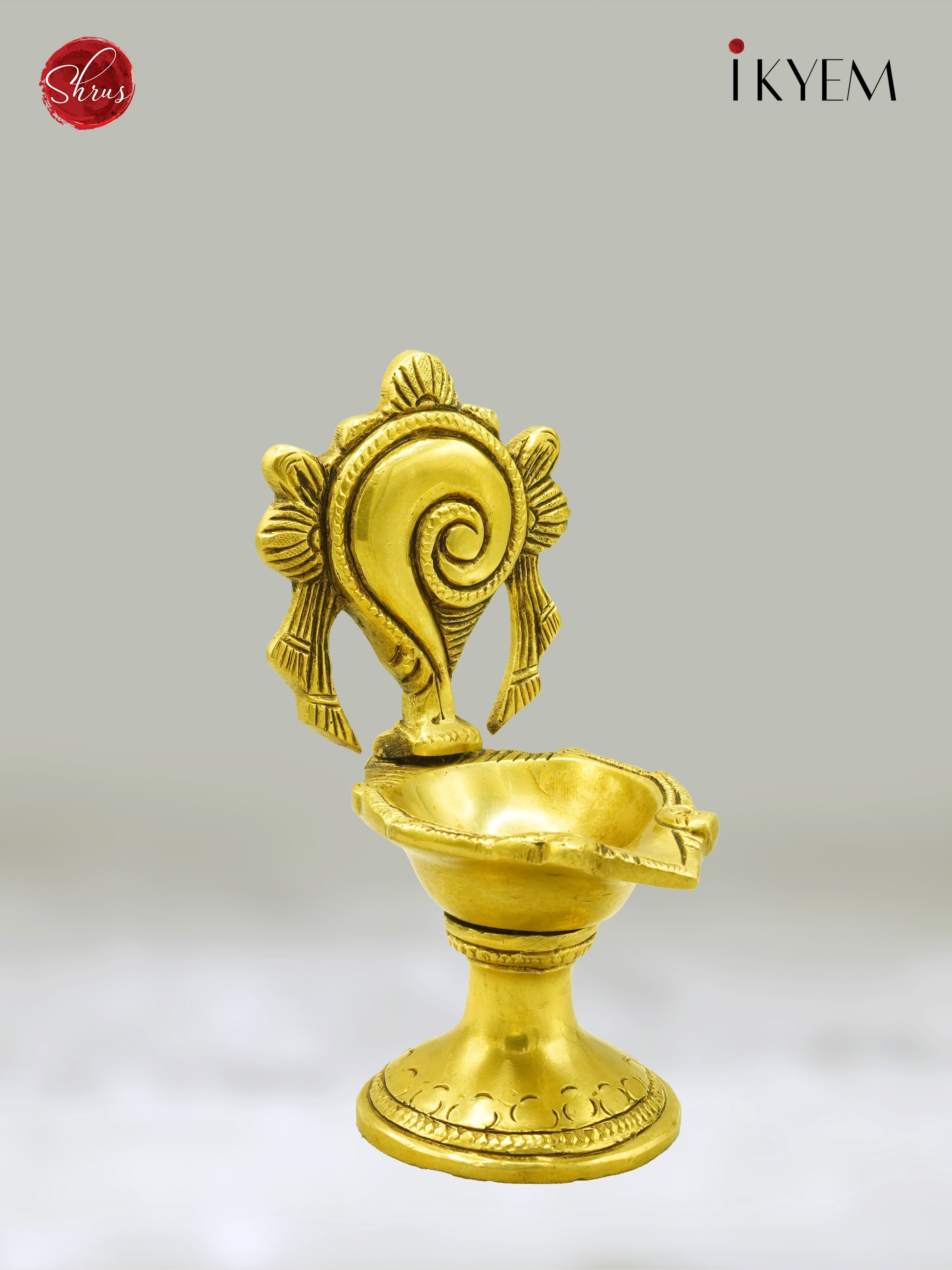 Sangu Chakram Pair Lamp - Pooja Articles
