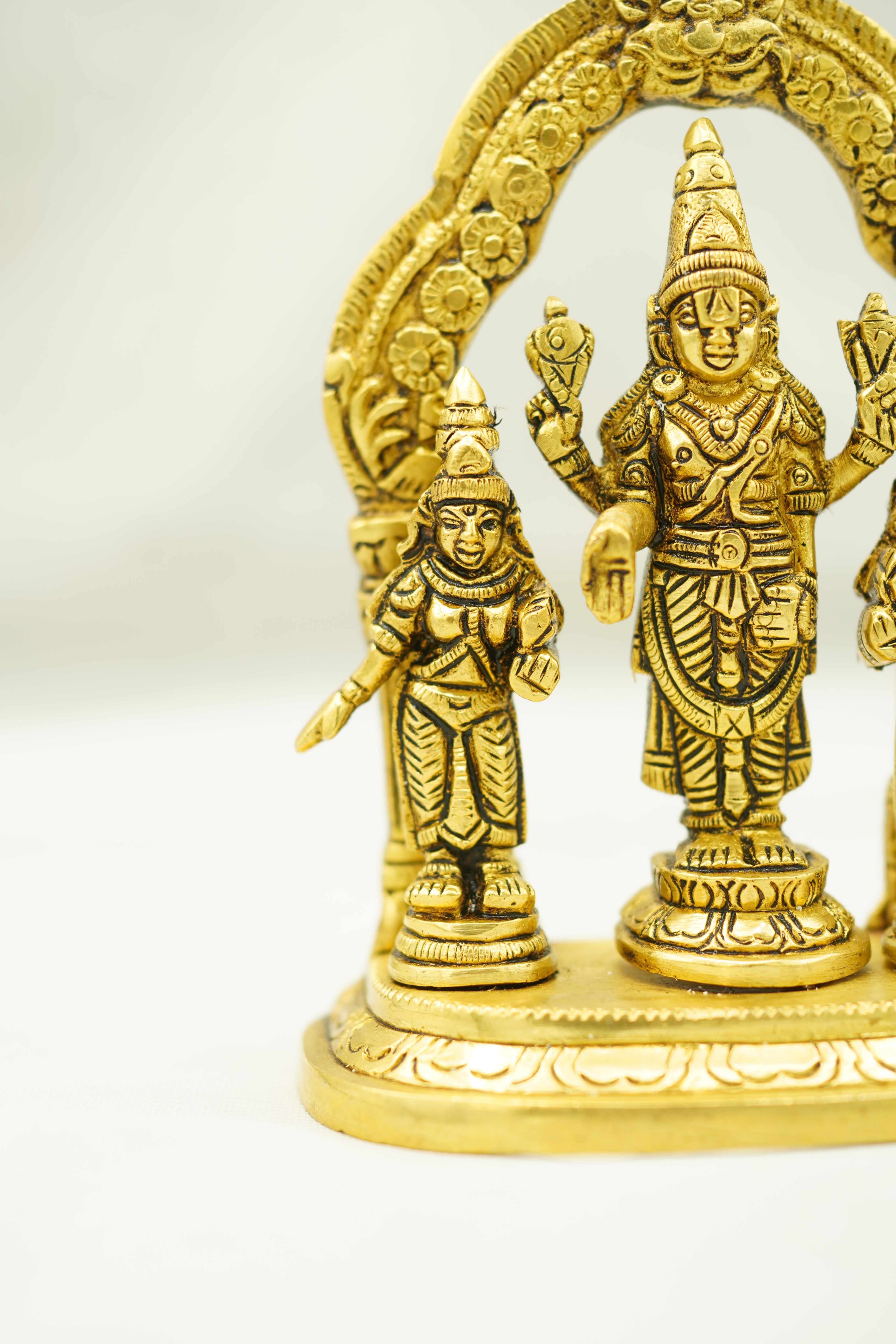 Brass Vishnu ,boodevi, sridevi Set