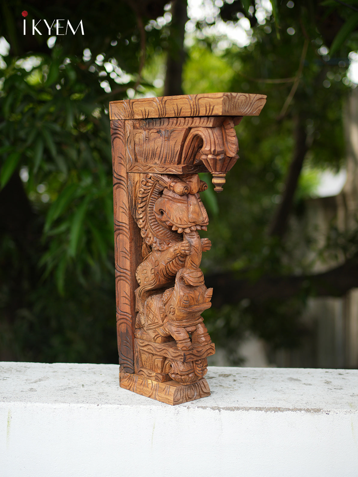 Hand Carved Wooden Yalli Bracket (pair)
