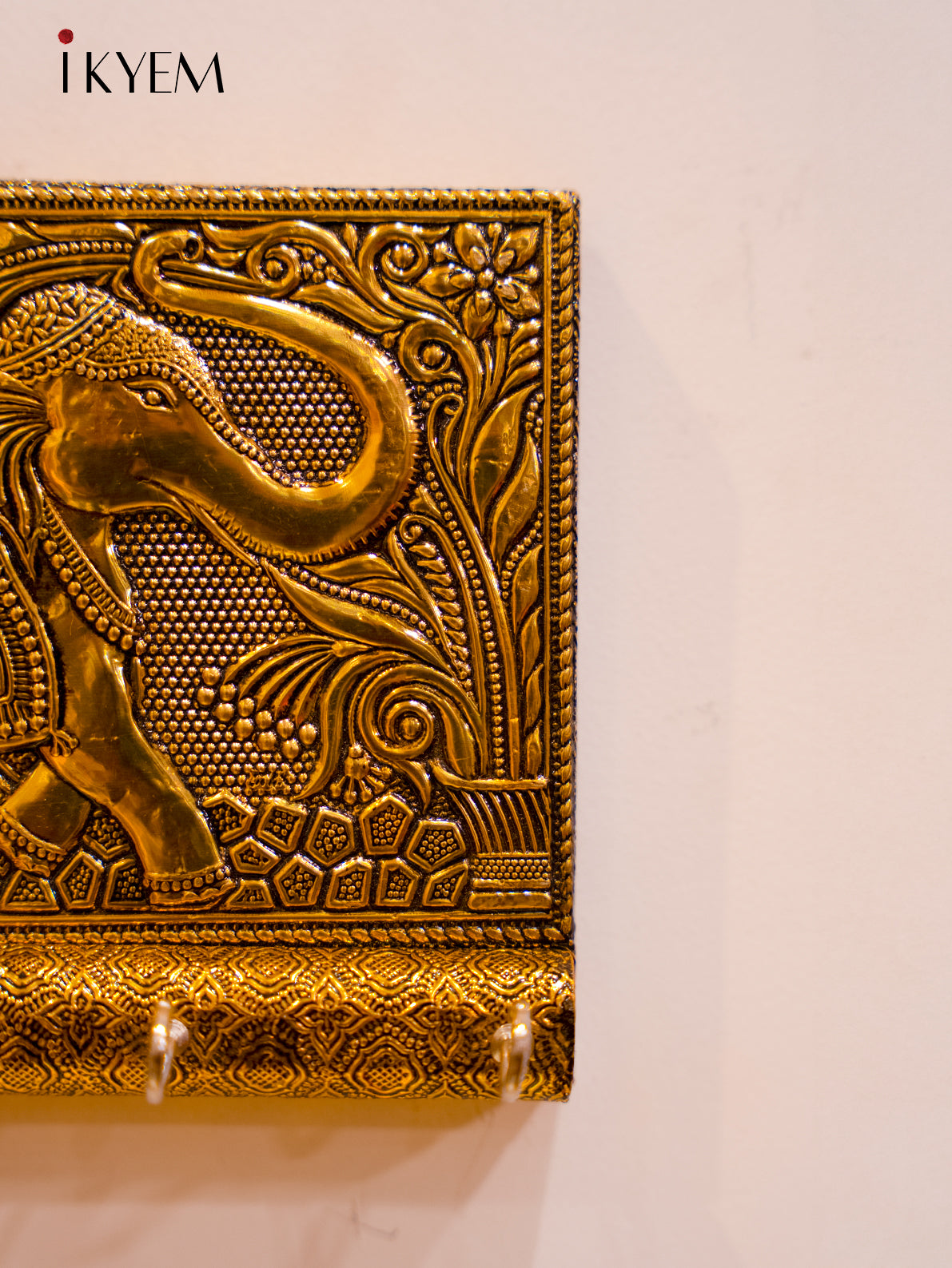 Key Holder With Elephant Motif