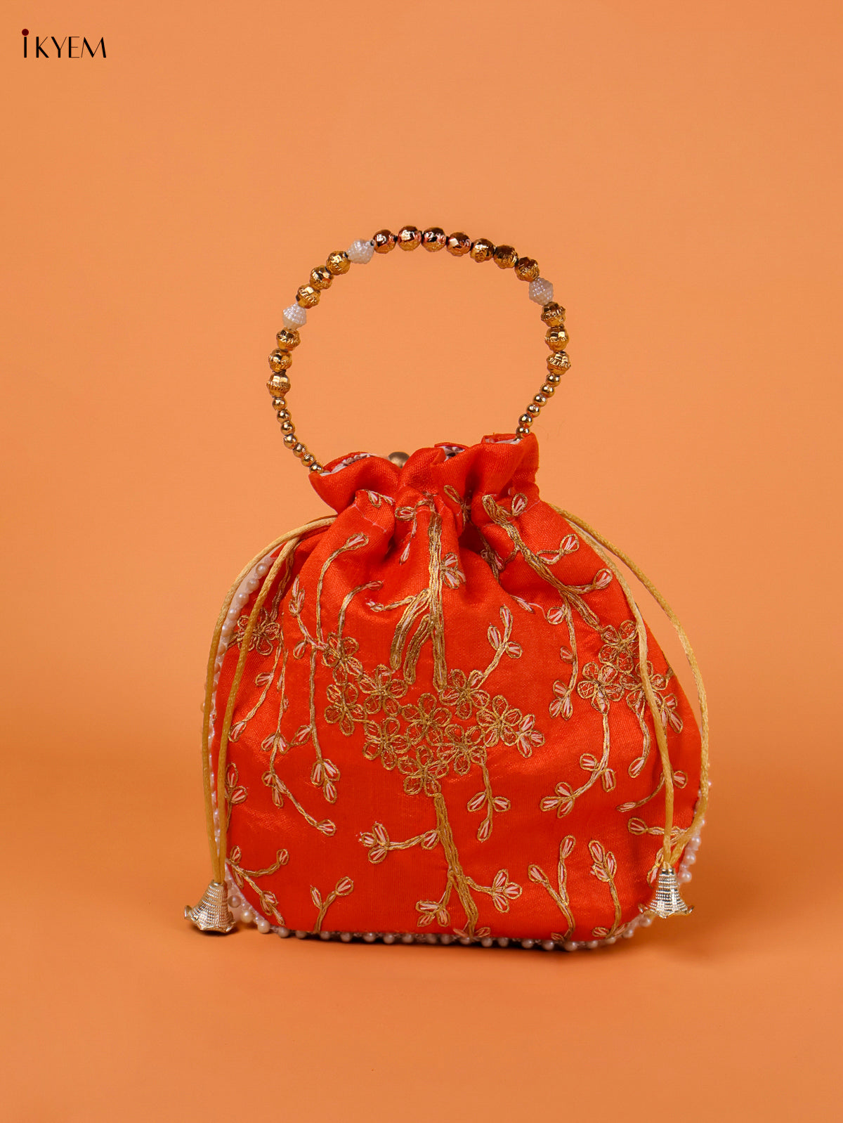 Chic Festive Return Gift Combos In A Embroidered Potli Bag 1