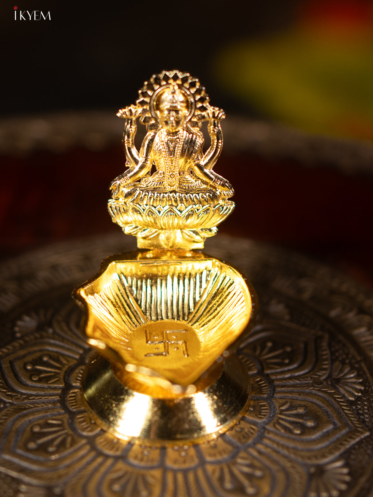 Chic Gold Plated Shank Oil Lamp With Goddess Lakshmi Design 4