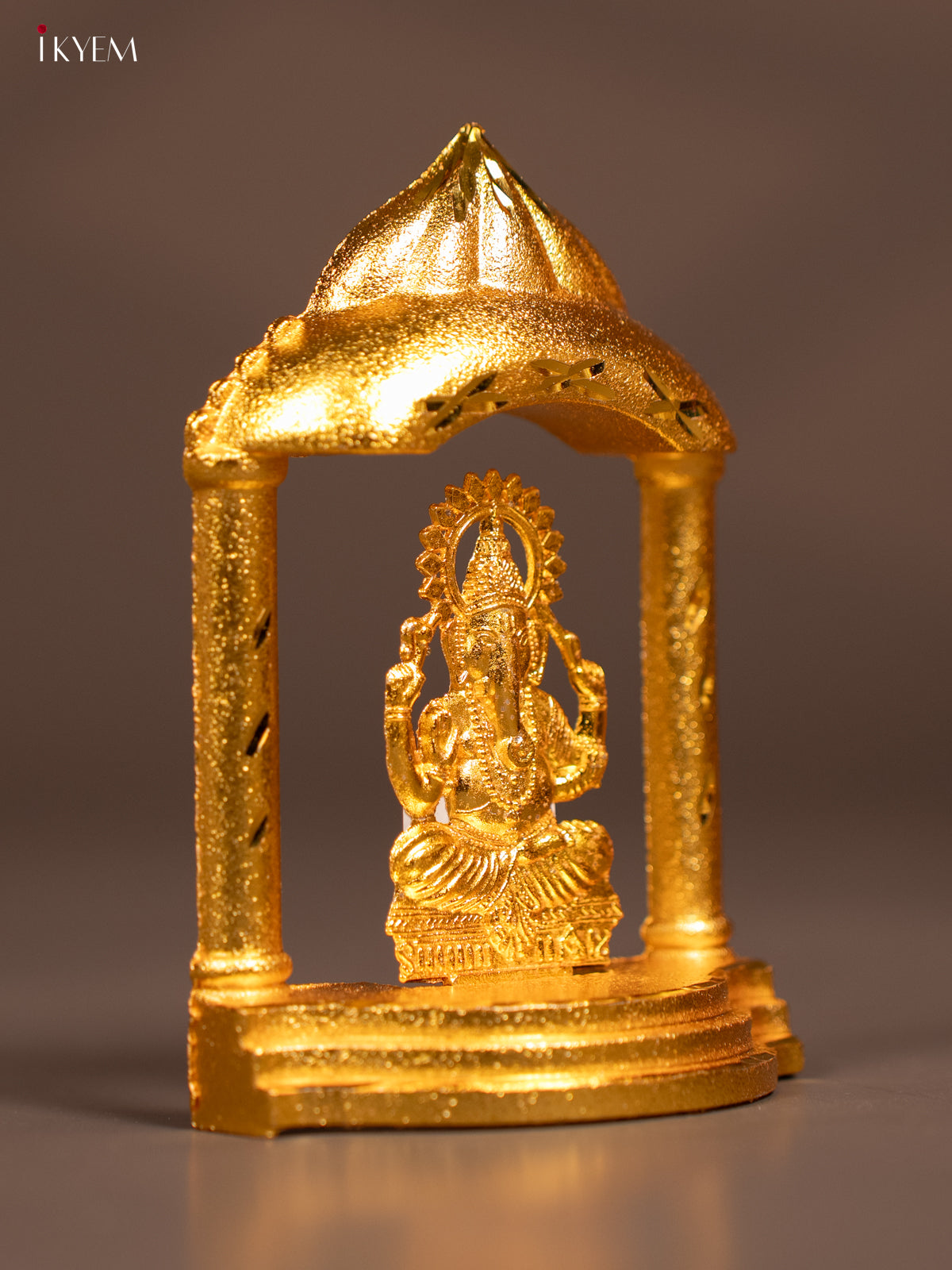 Elegant Gold Plated Lord Ganesha In Temple Frame 1