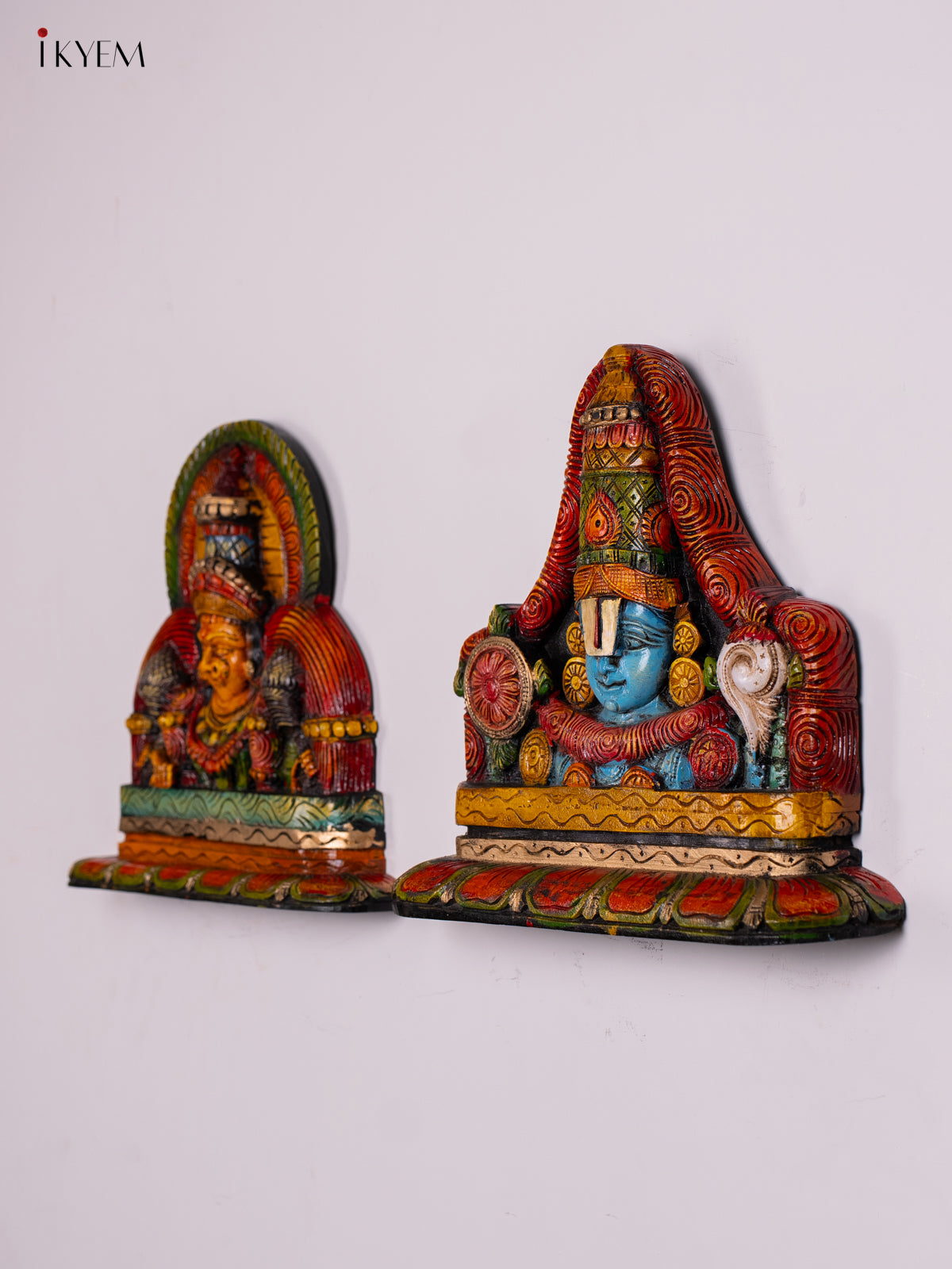 Elegant Hand-Painted Tirupathi Balaji & Padmavathi Thaayar Wooden Wall Panel 1