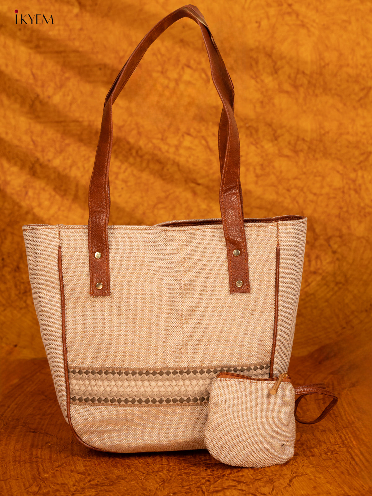 Jacquard Handbag with Coin Pouch - Cream - KA18150