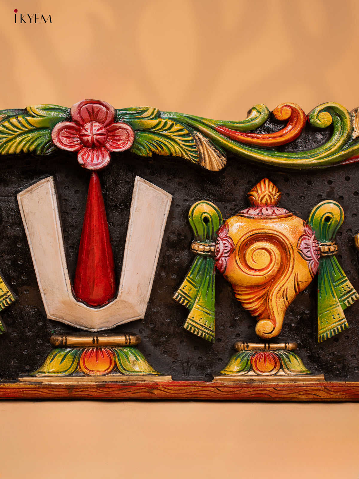 Wooden Hand Carved Painted Sangu Chakram Namam, Panel - KD18124