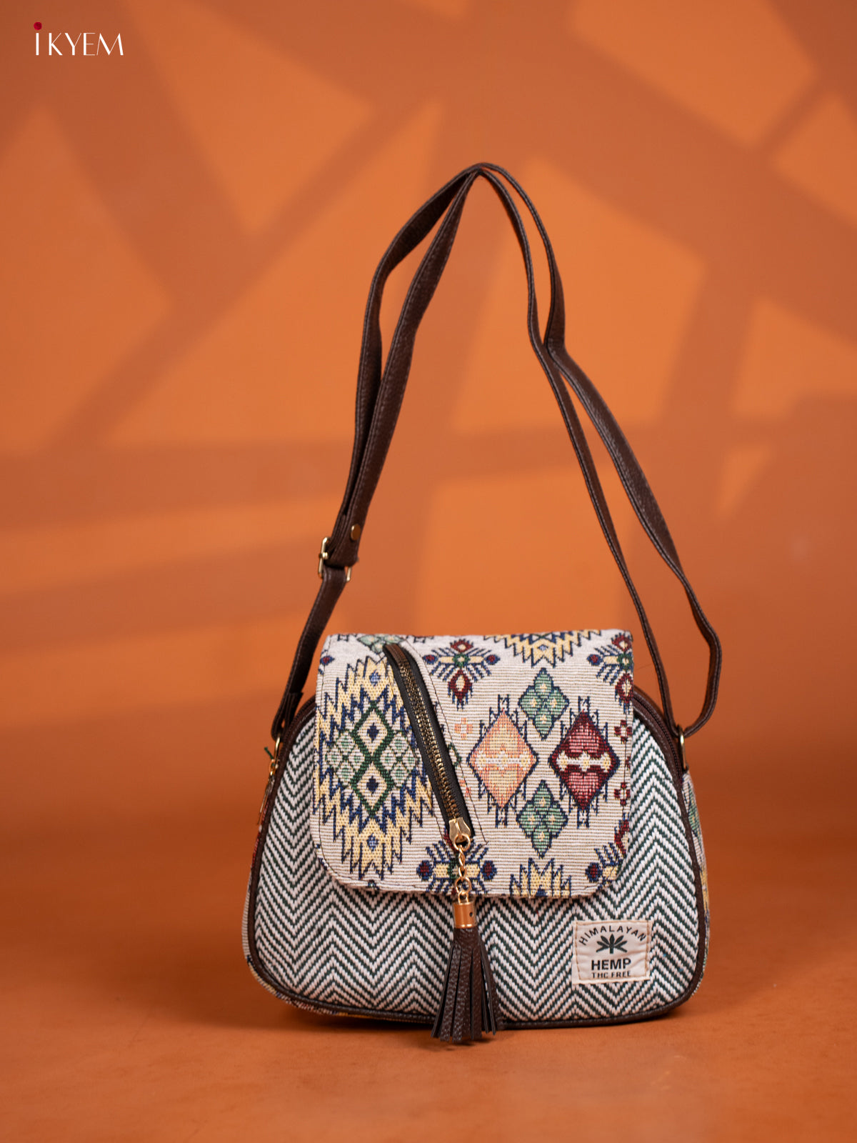 Jacquard Woven Leather Sling Bag - Green - KD27010