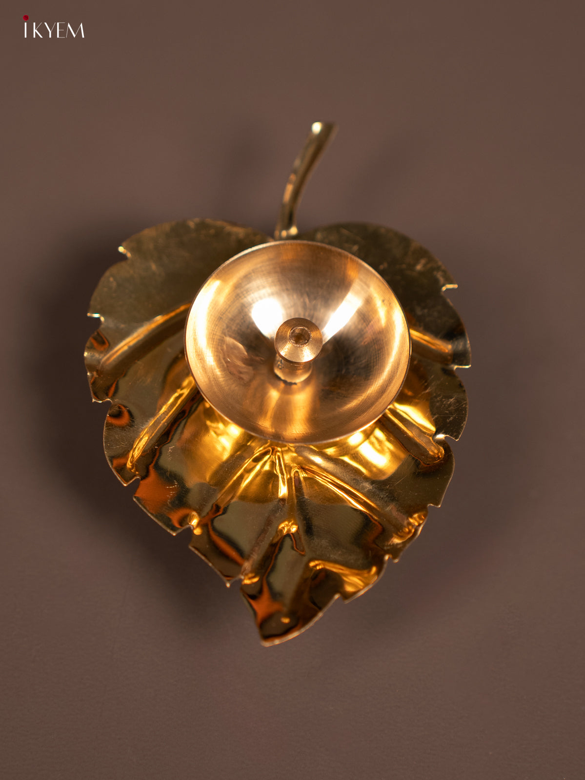 Exquisite Leaf Shaped Gold Plated Diya -1