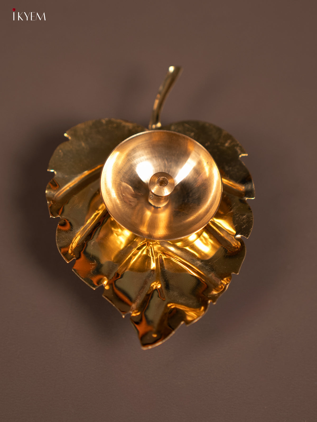 Exquisite Leaf Shaped Gold Plated Diya -1