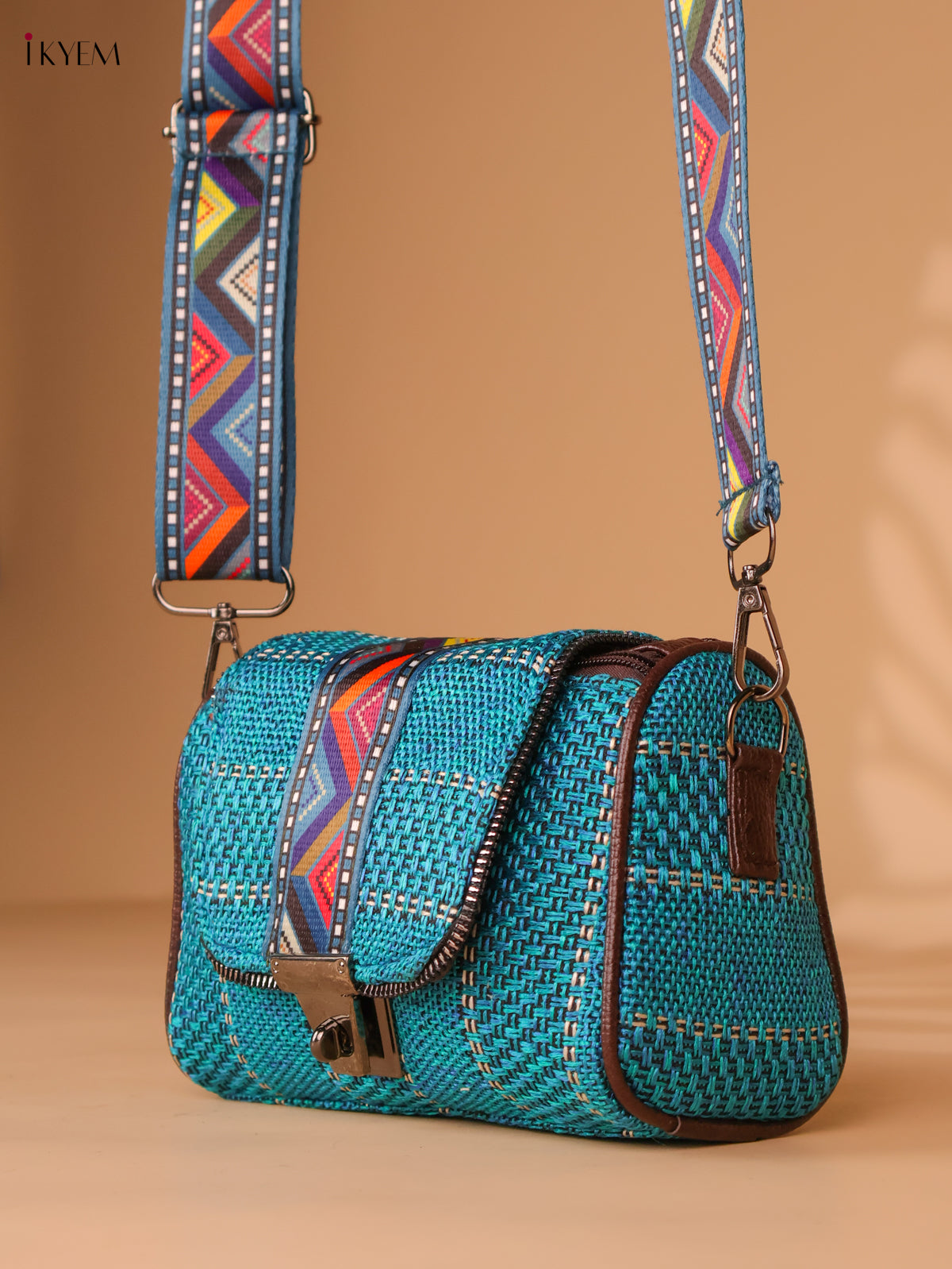 Printed sling bag - Blue