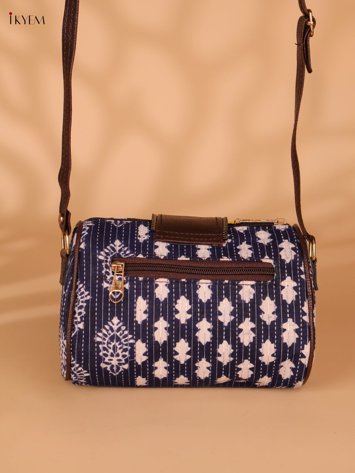 Printed sling bag -Blue & White