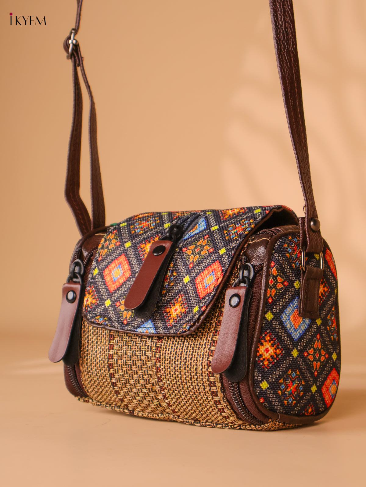 Printed sling bag - Sandal
