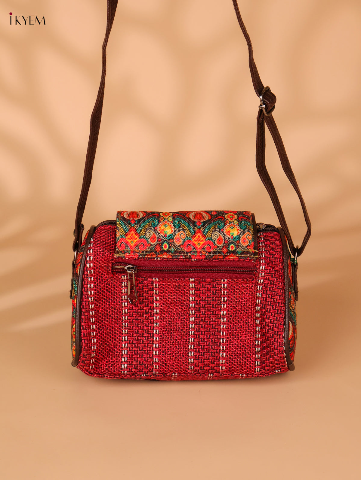 Printed sling bag - Red