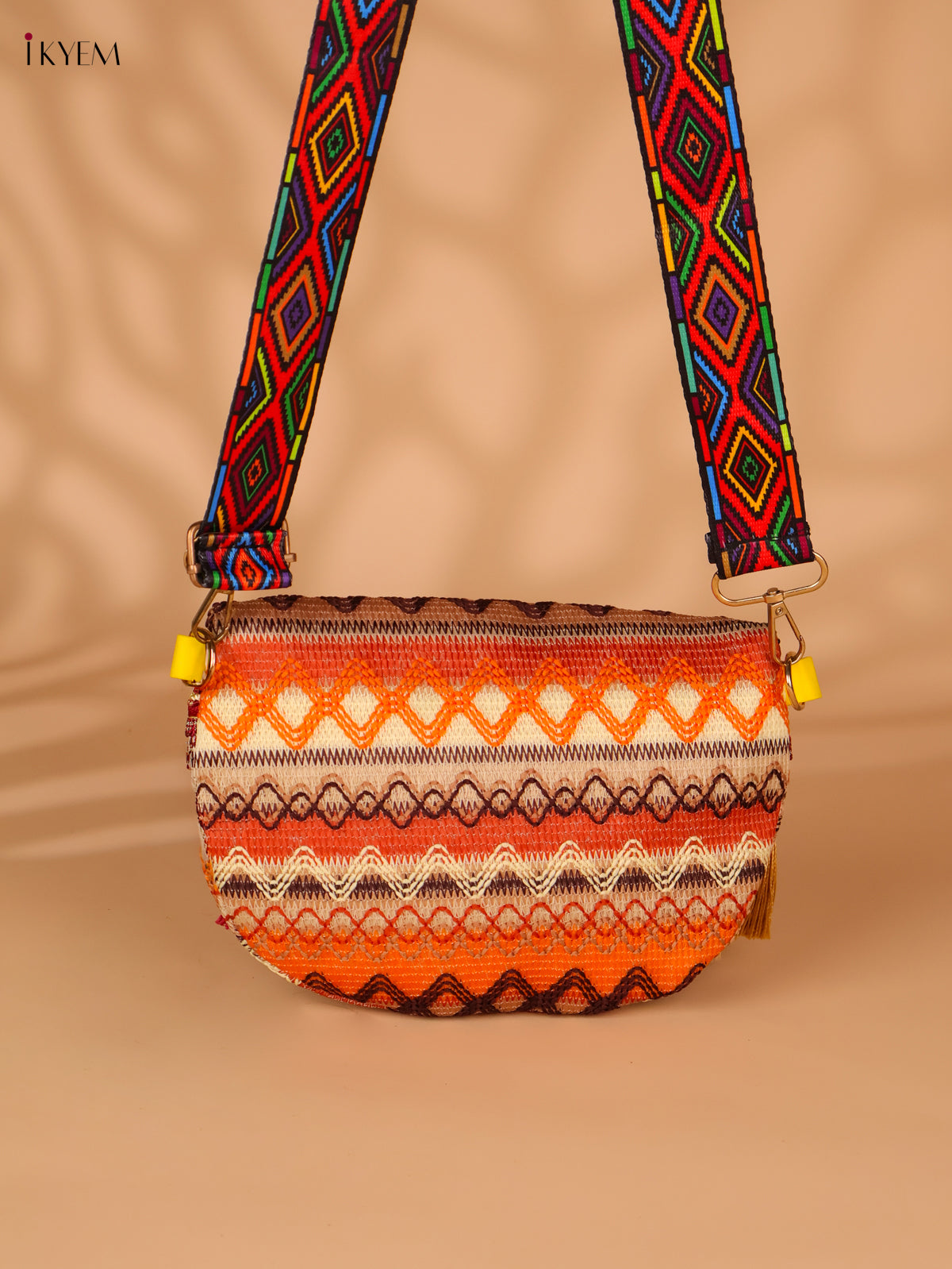 Printed sling bag - Multicolour-Medium