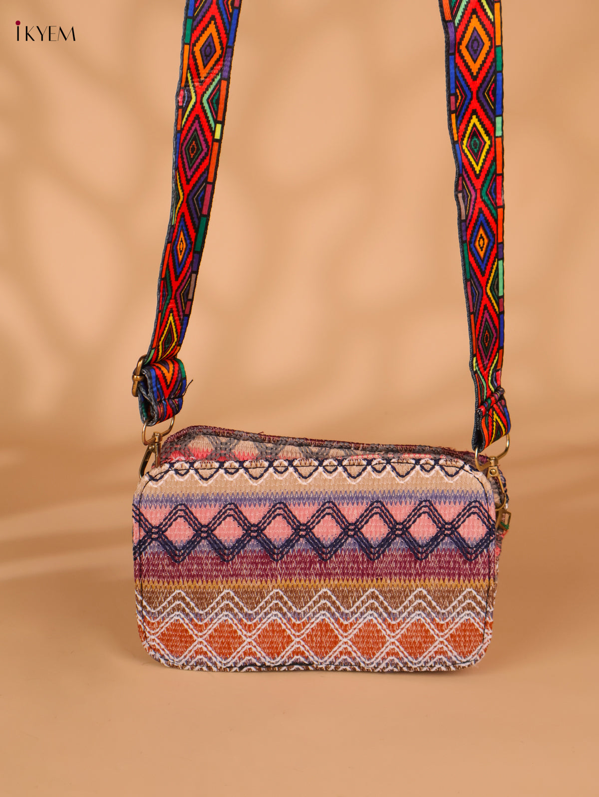 Printed sling bag - Multicolour-