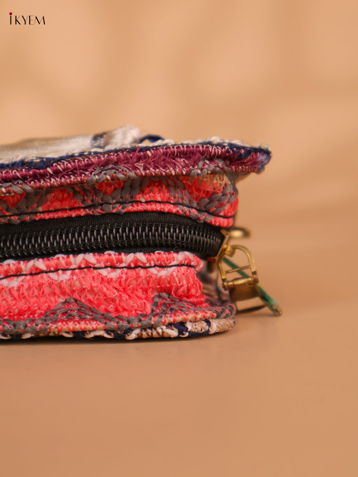 Printed sling bag - Multicolour-