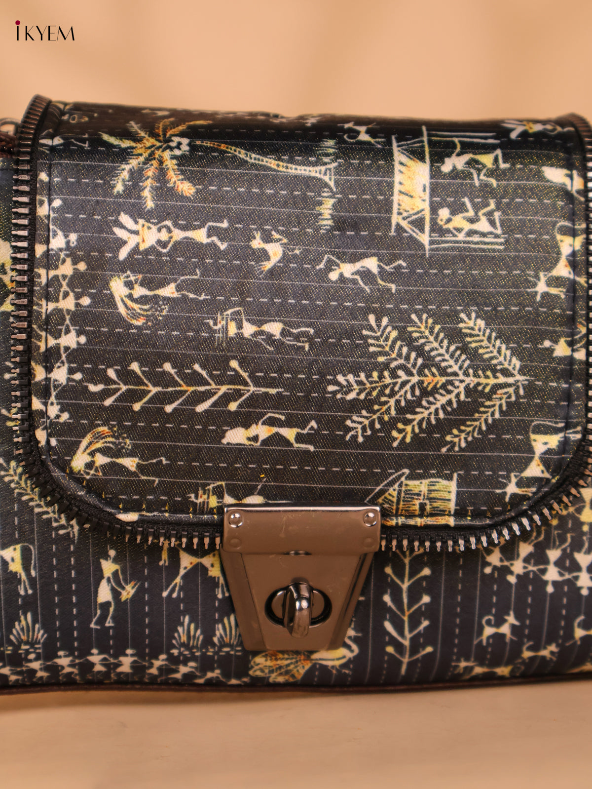 Printed Sling Bag warli design – Black