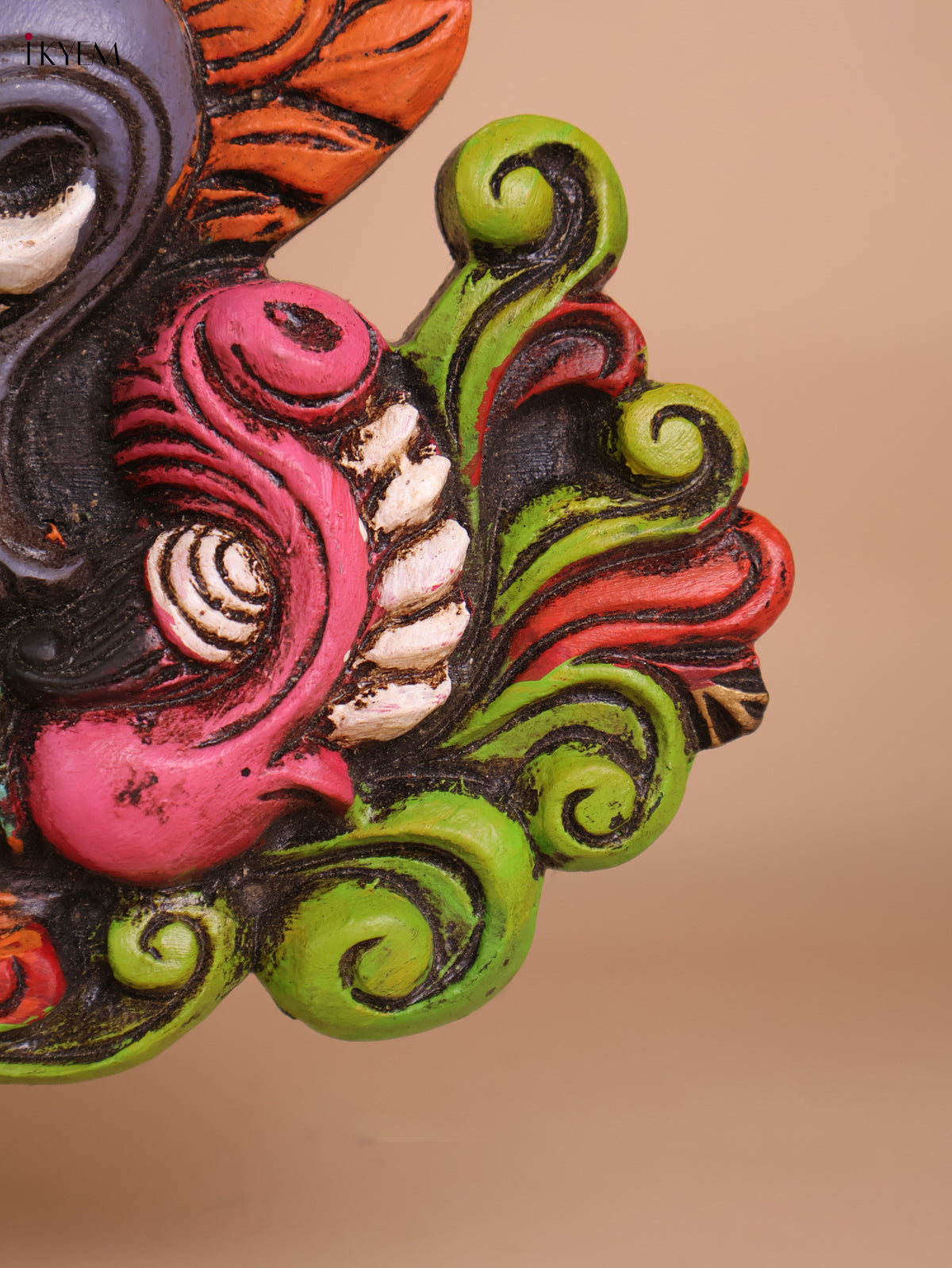 Wooden Hand Carved Painted Horse Yazhi Wall Bracket (12x15)
