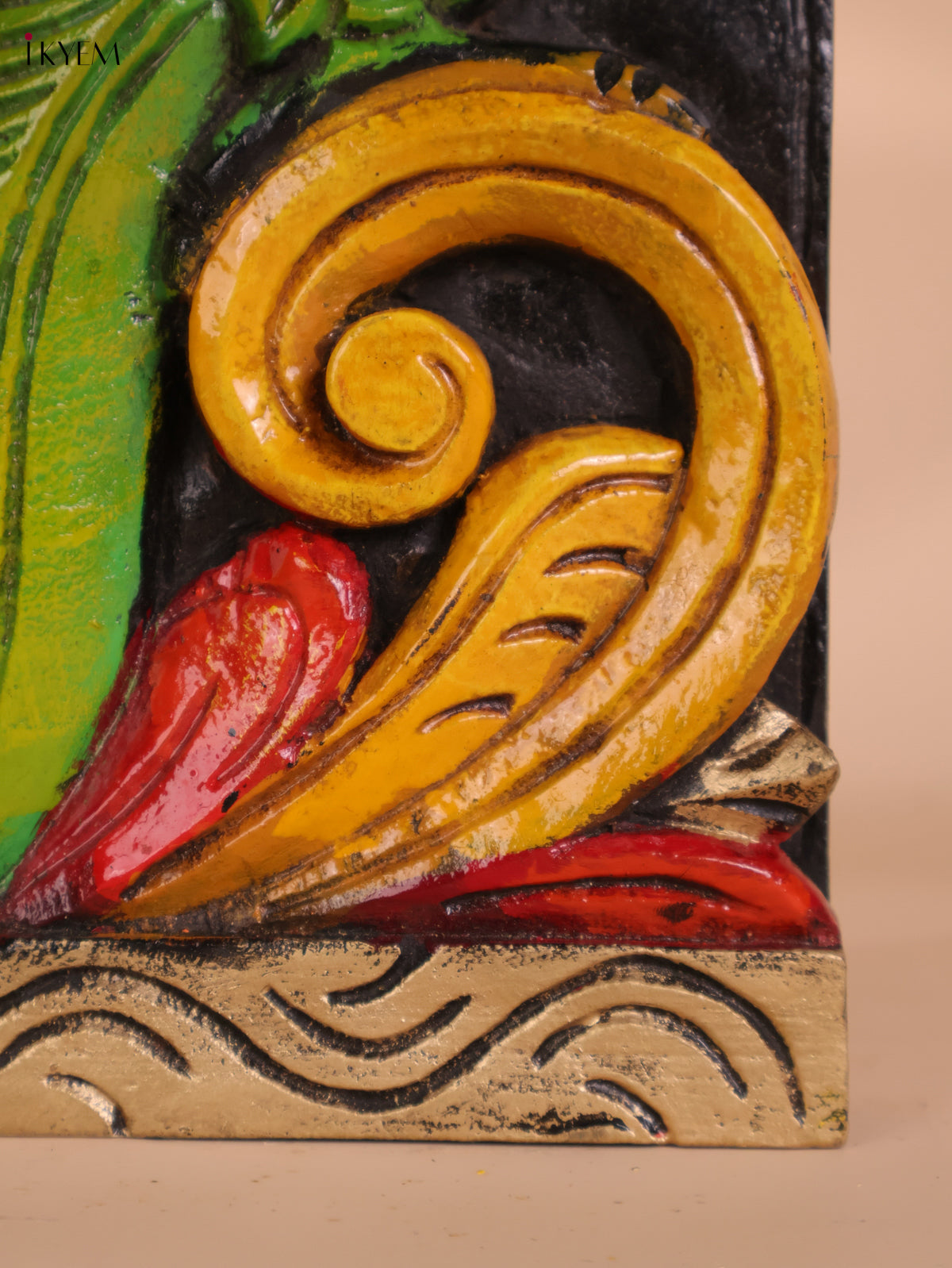Wooden Hand Carved Painted -Parrot Wall Bracket(12x6)