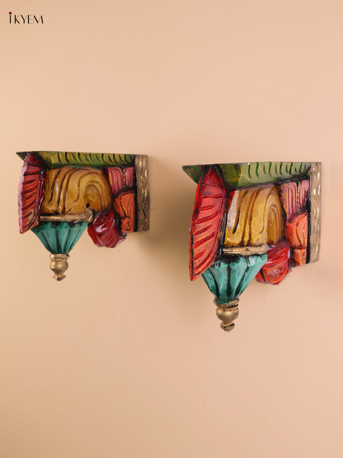 Wooden Hand Carved Painted Bodhil wall Bracket (Set of 2)(7x9)