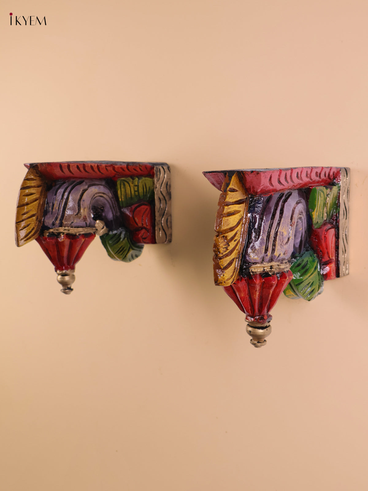 Wooden Hand Carved Painted Bodhil wall Bracket (Set of 2)(7x9)