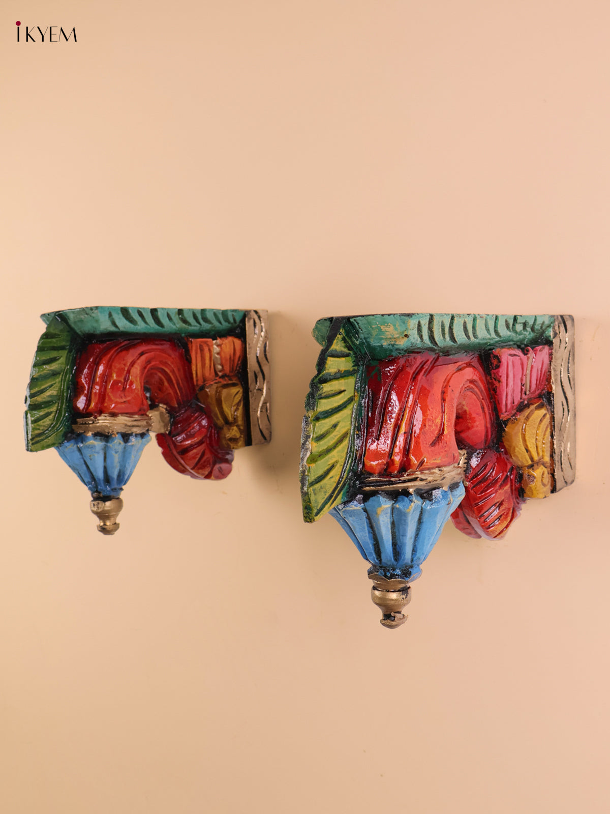 Wooden Hand Carved Painted Bodhil wall Bracket (Set of 2)(7x9)