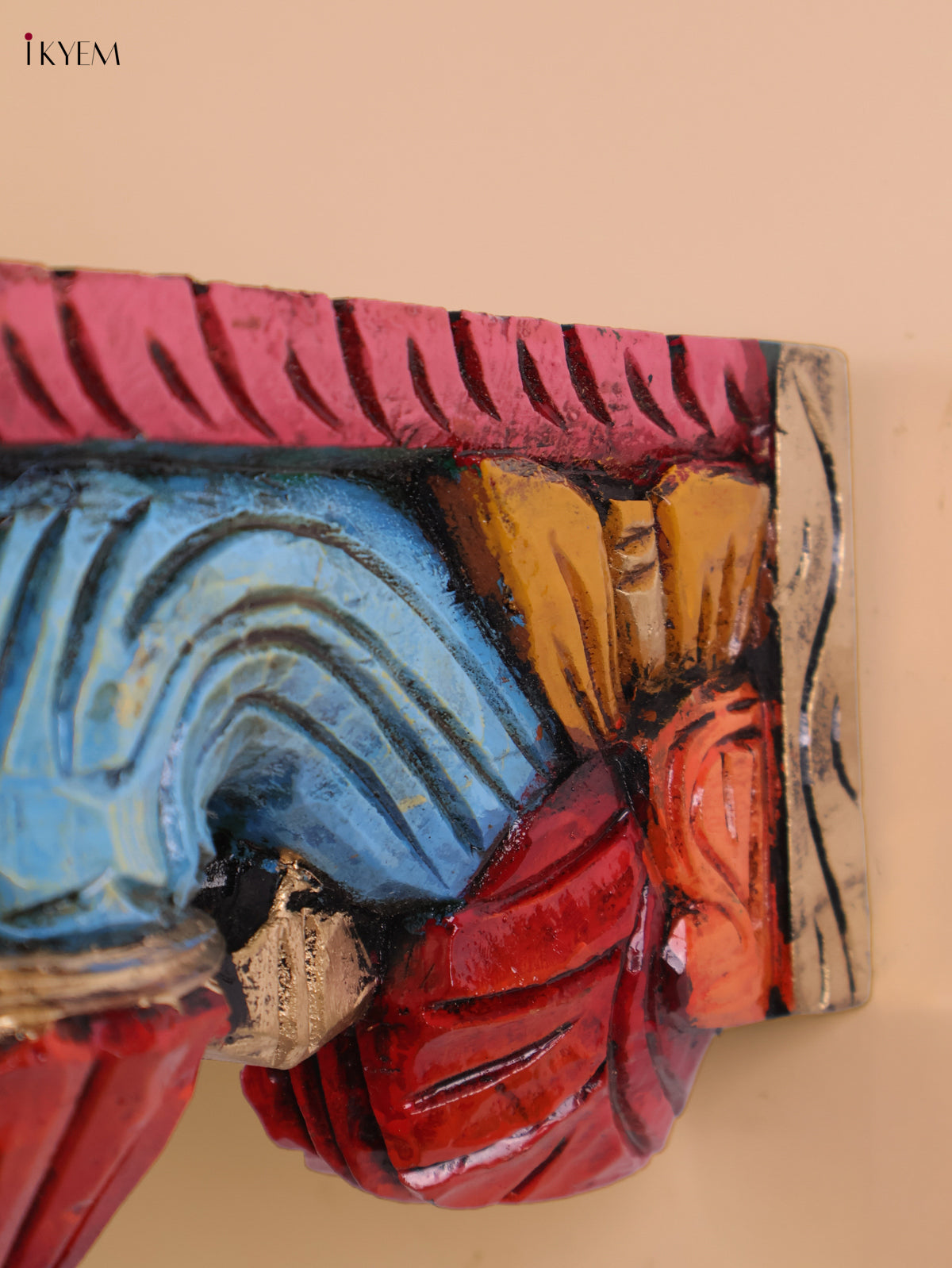 Wooden Hand Carved Painted Bodhil wall Bracket (Set of 2)(7x9)
