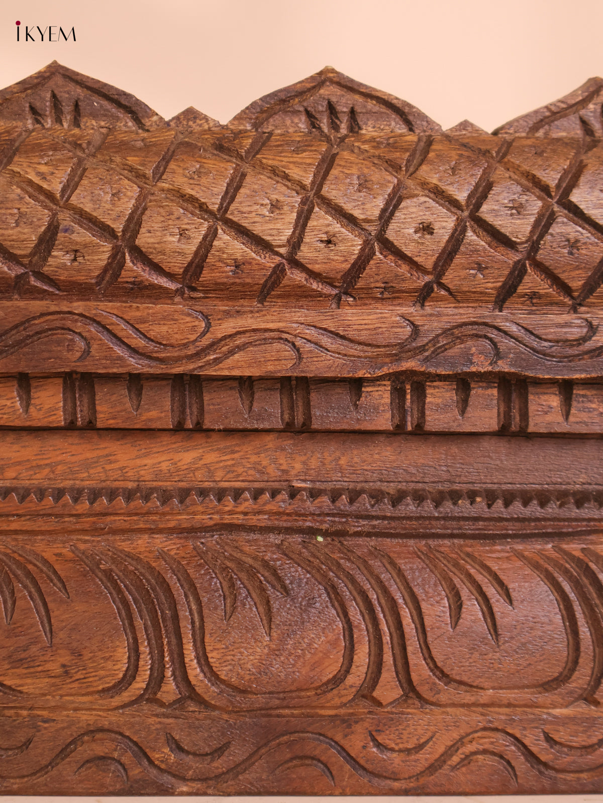 Wooden Hand Carved Horizandal Gopuram(8x42)