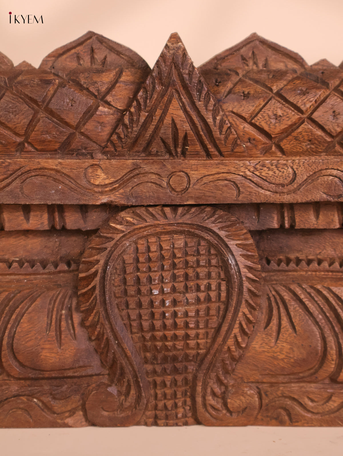 Wooden Hand Carved Horizandal Gopuram(8x42)