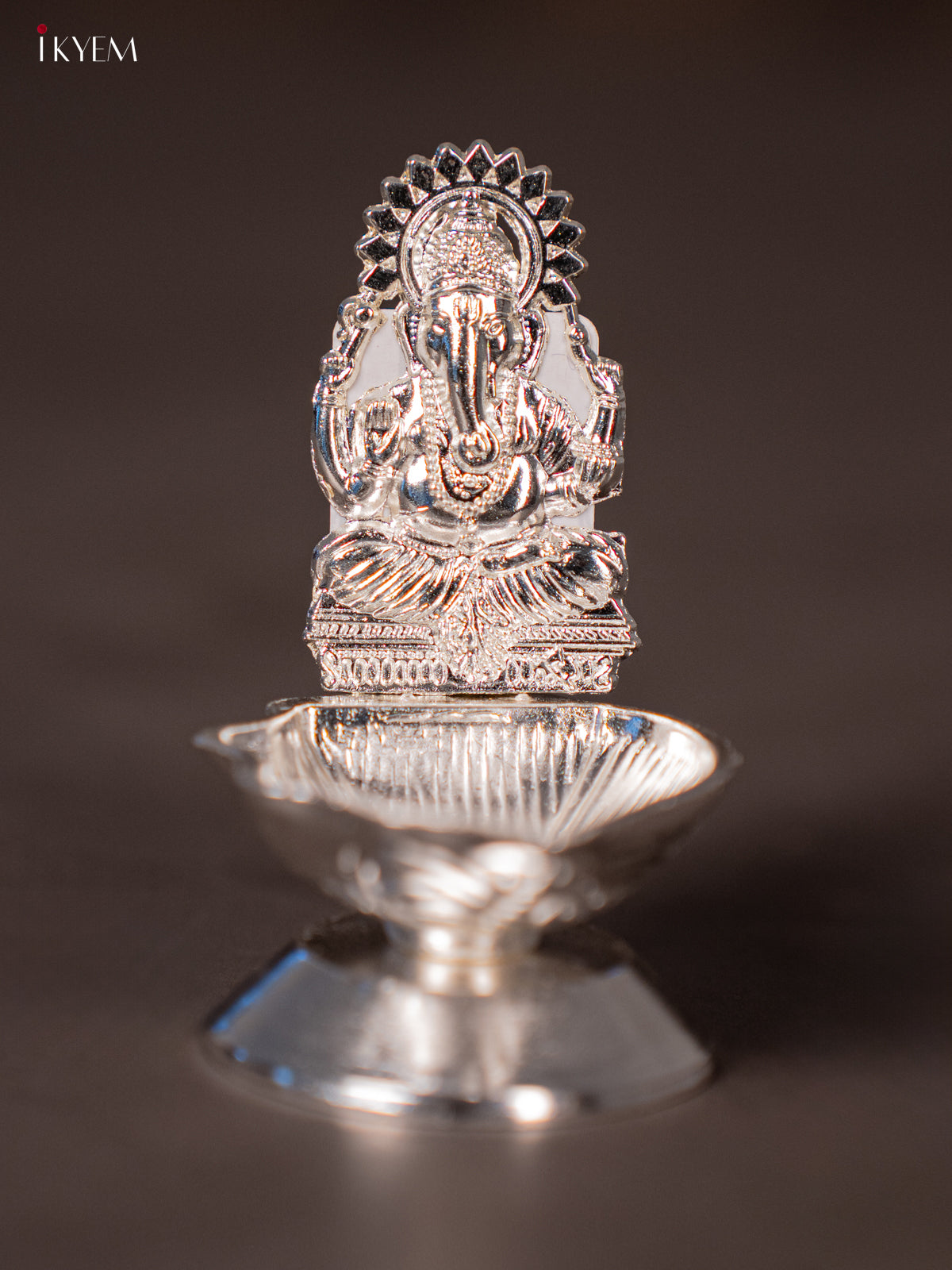 Beautiful Silver Plated Ganesha Lamp