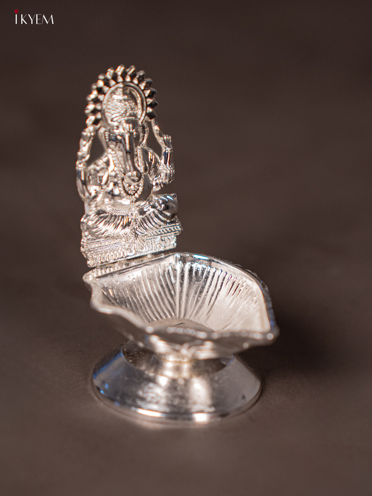 Beautiful Silver Plated Ganesha Lamp -2