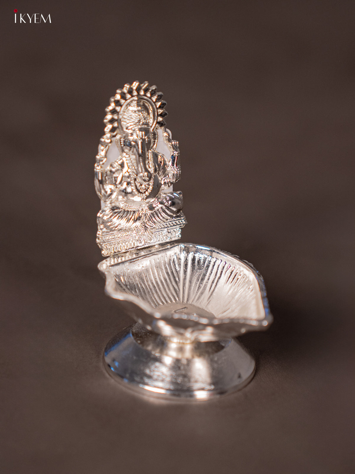 Beautiful Silver Plated Ganesha Lamp -3