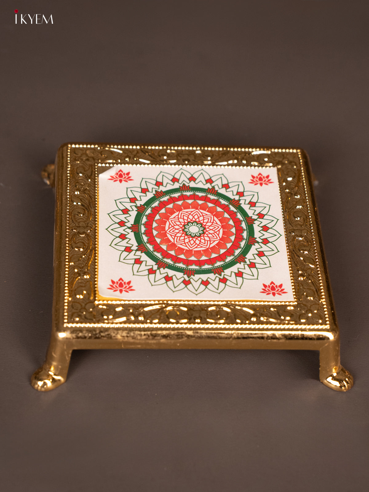 Beautiful White & Pink Plastic manai With Rangoli Design