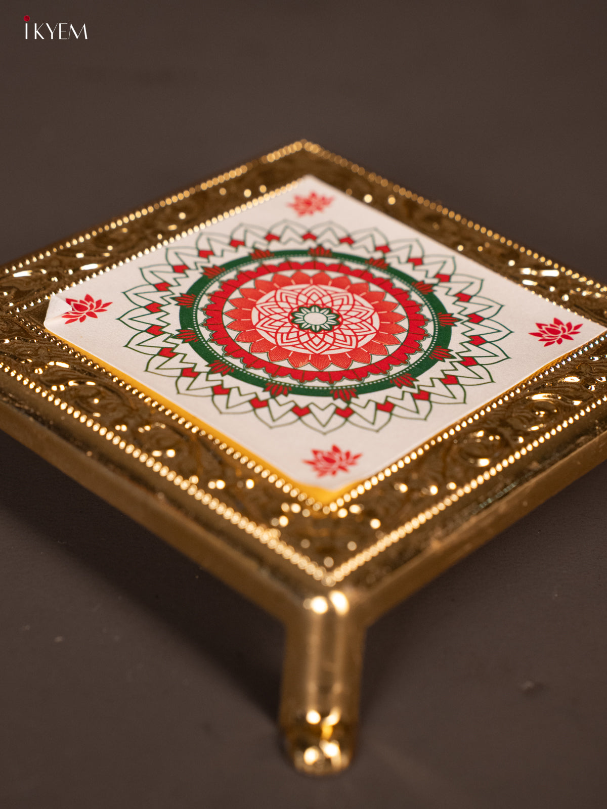 Beautiful White & Pink Plastic manai With Rangoli Design -2