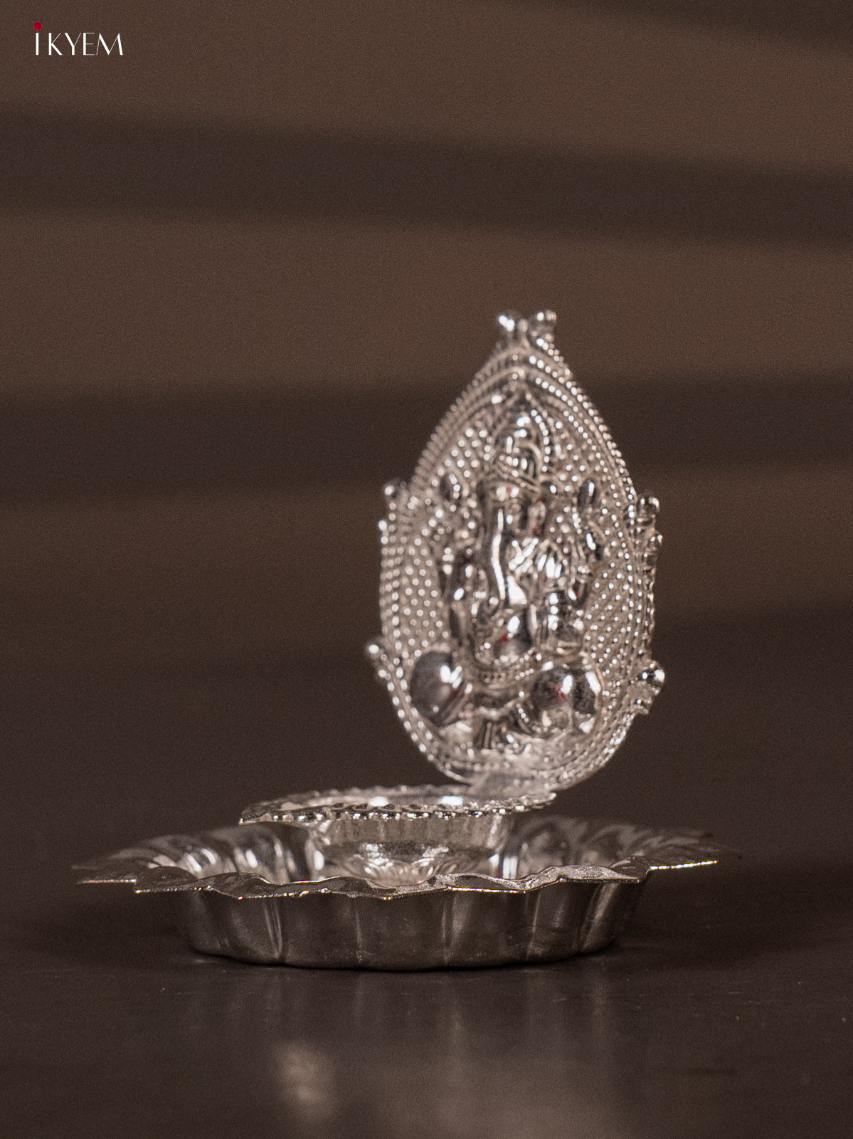 Exquisite German Silver Ganesha Diya -2