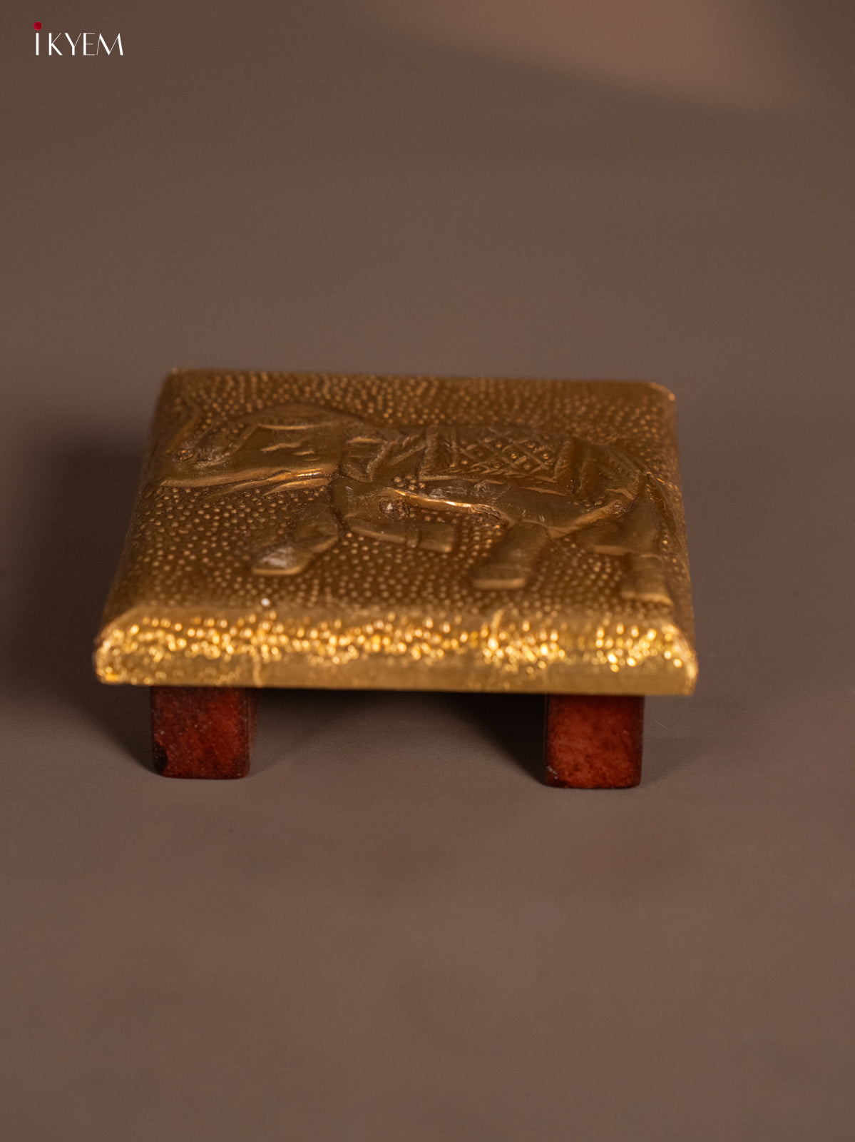 Brass Fitted Chawki -1