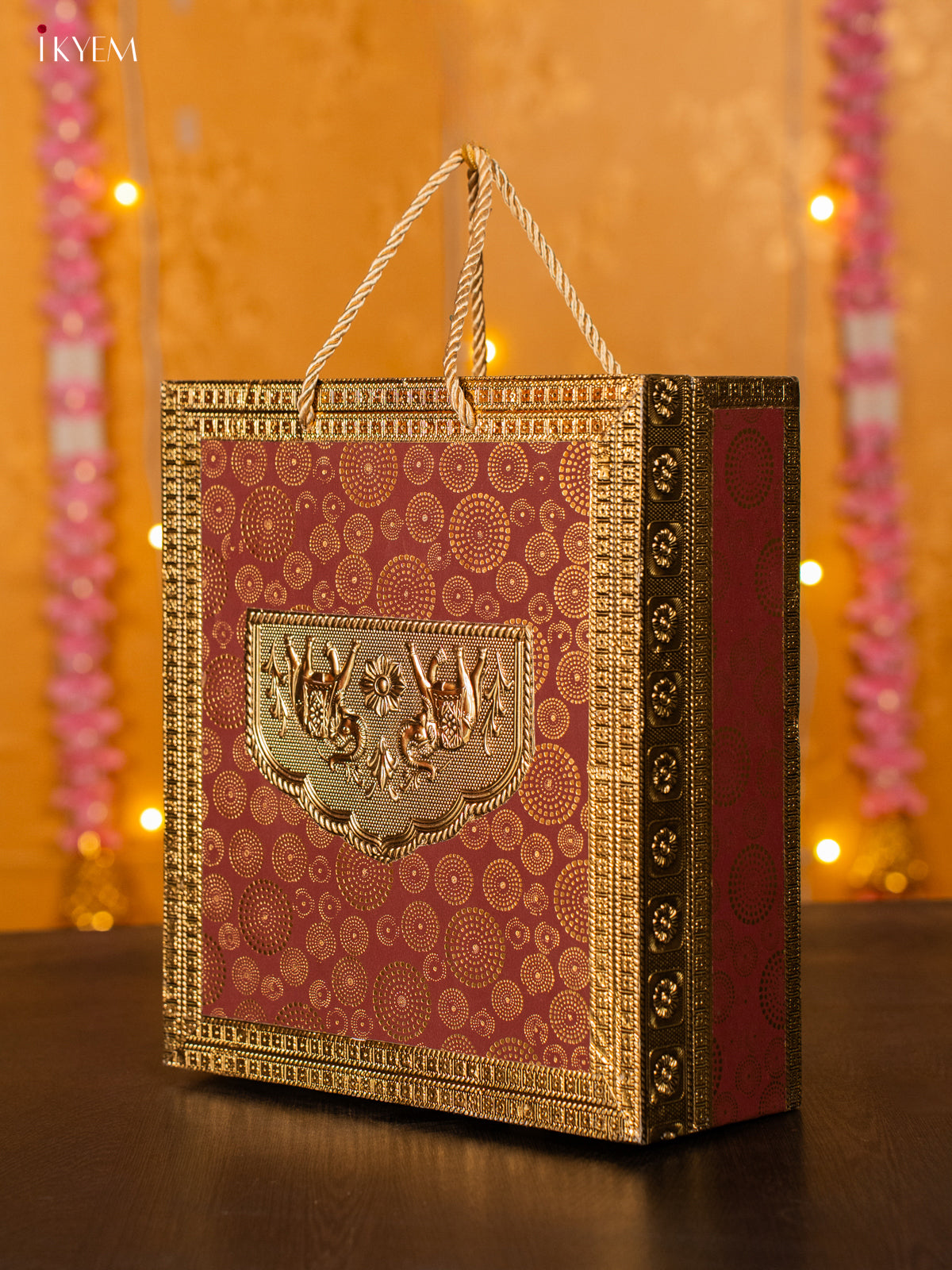 Gift Box with 4 Jar - Elephant