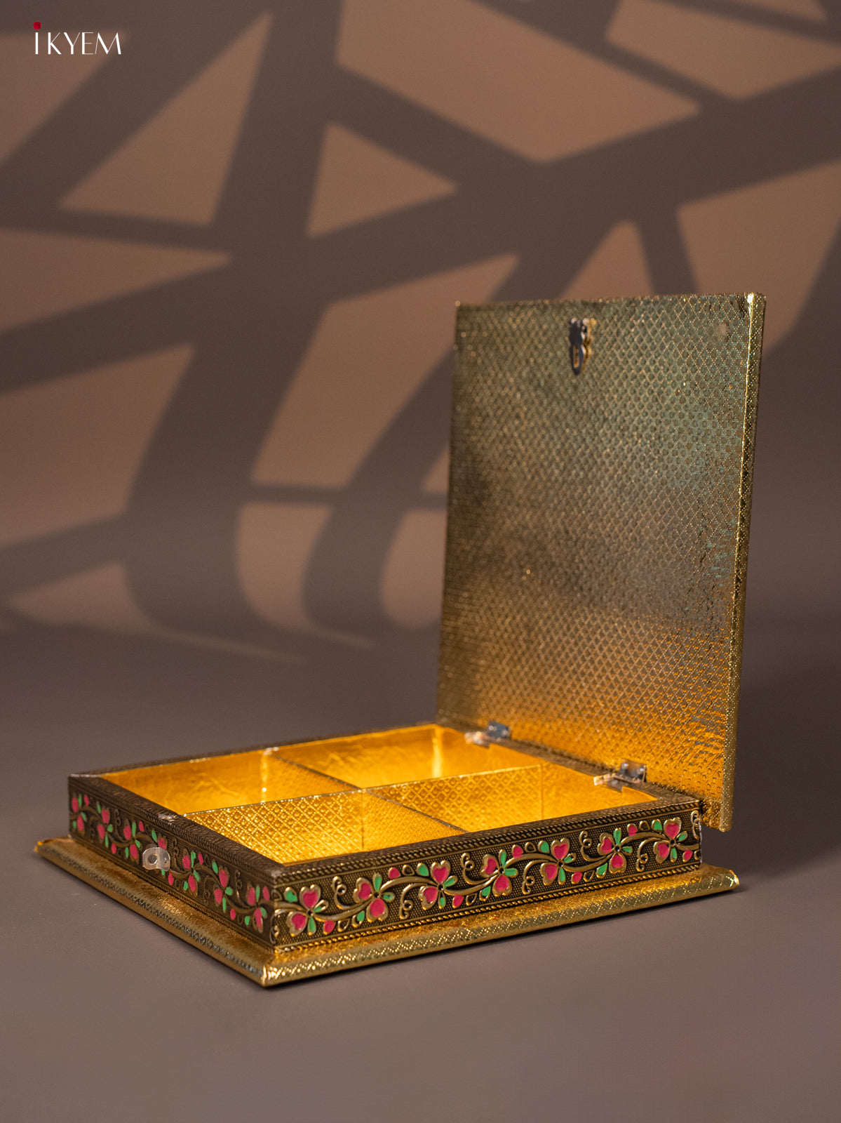 Floral Dry fruit Box with 4 compartments -1