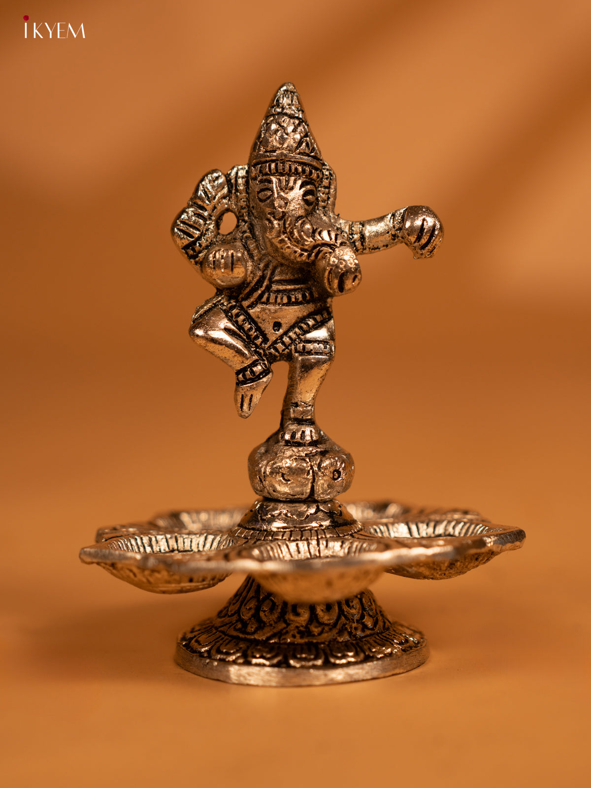 Artistic Antique Finish 5-face Silver Diya With Dancing Ganesha