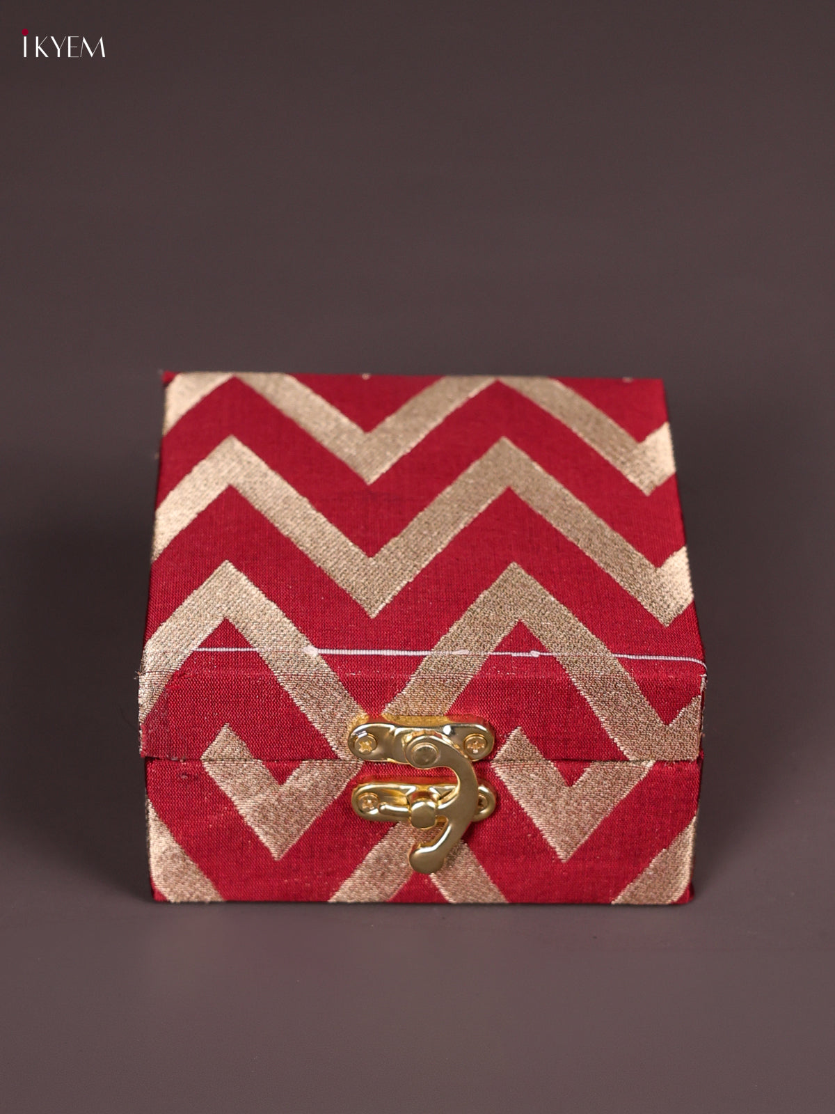 Luminous Maroon Chevron Printed Small Jewelry Box