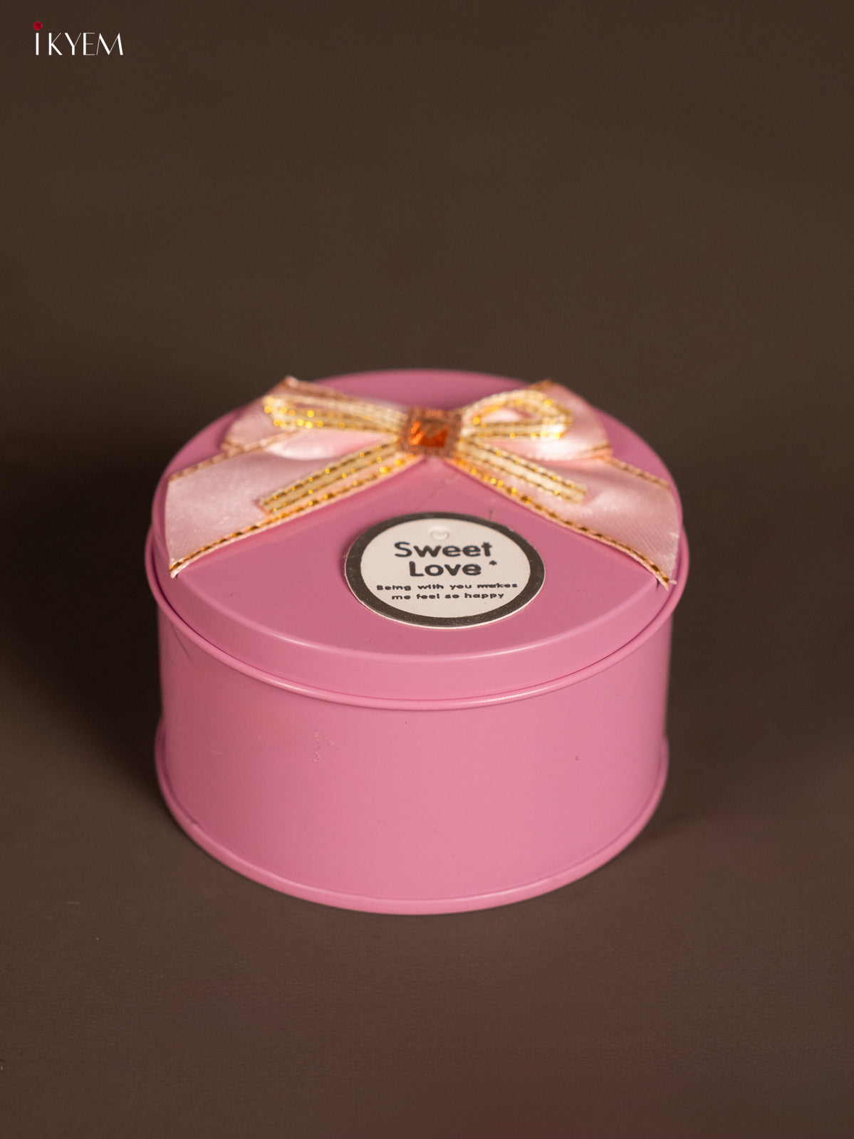 Pretty Baby Pink Round Gift Box 1