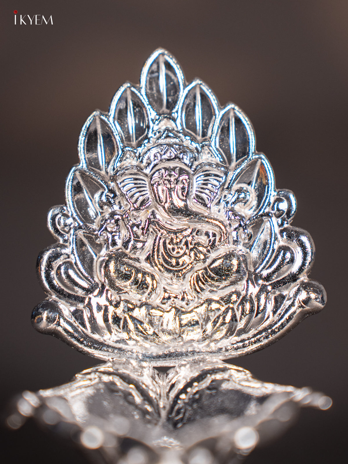 Stunning German Silver Ganesha Oil Lamp For Pooja 2