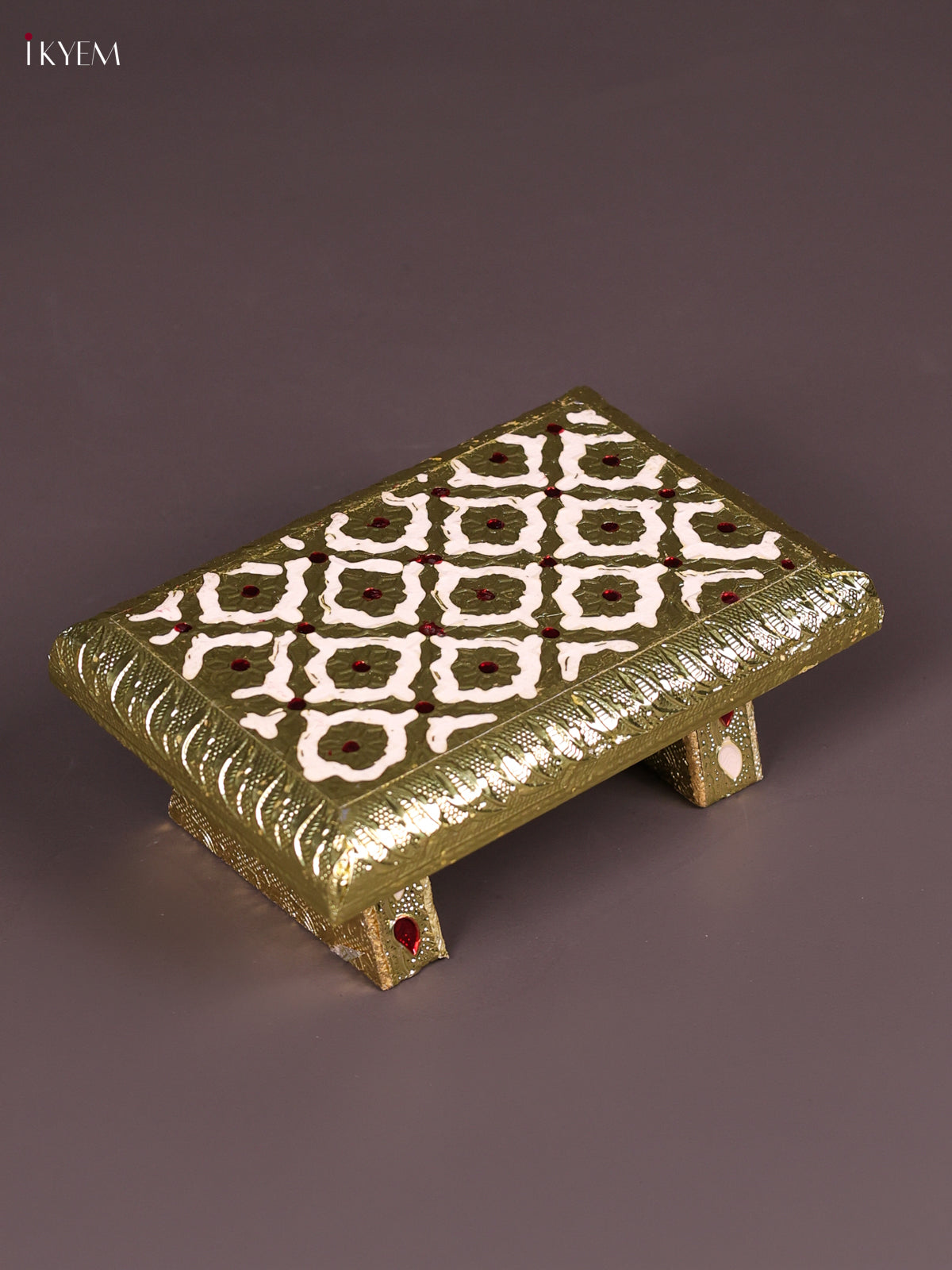 White Meenakari Patterned Wooden Manai 2