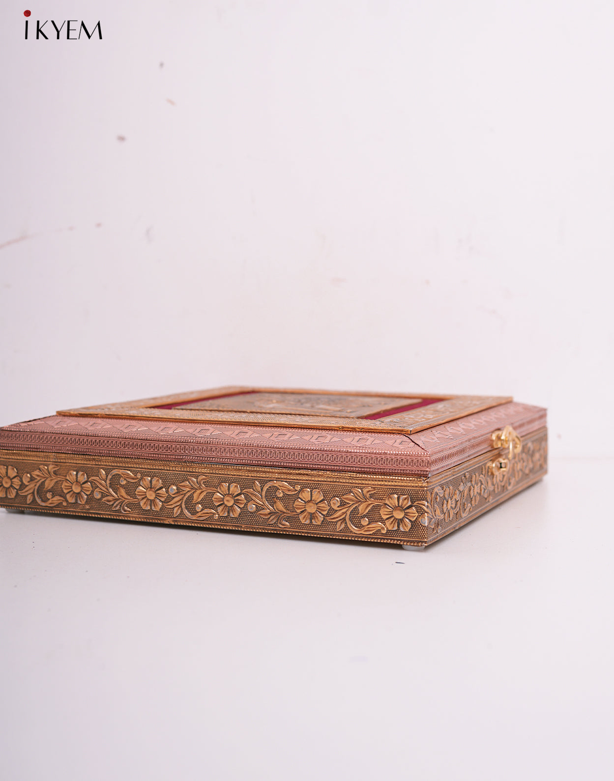 Dry Fruit Nut Box