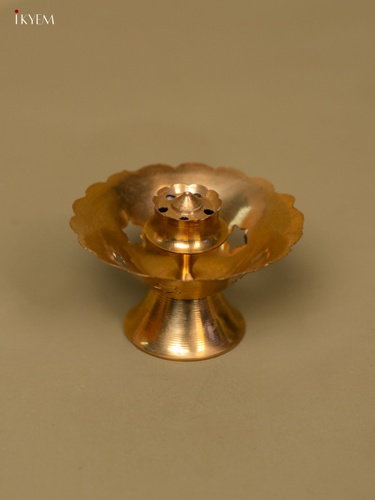 Brass Agar Batti Stand - 3E31108