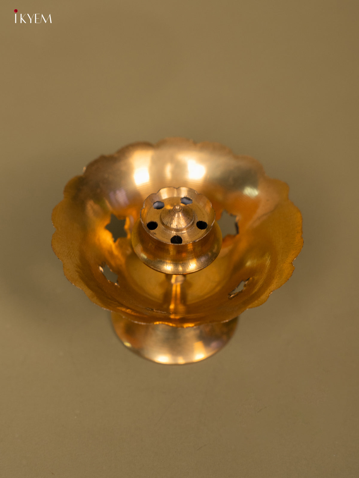 Brass Agar Batti Stand - 3E31108