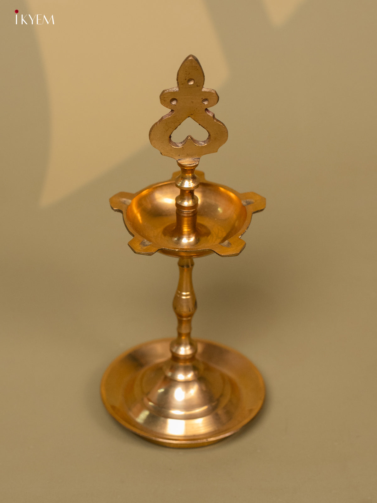 Brass Kuthu Vilakku 5-Face - 7.4 Inch- 3E31122