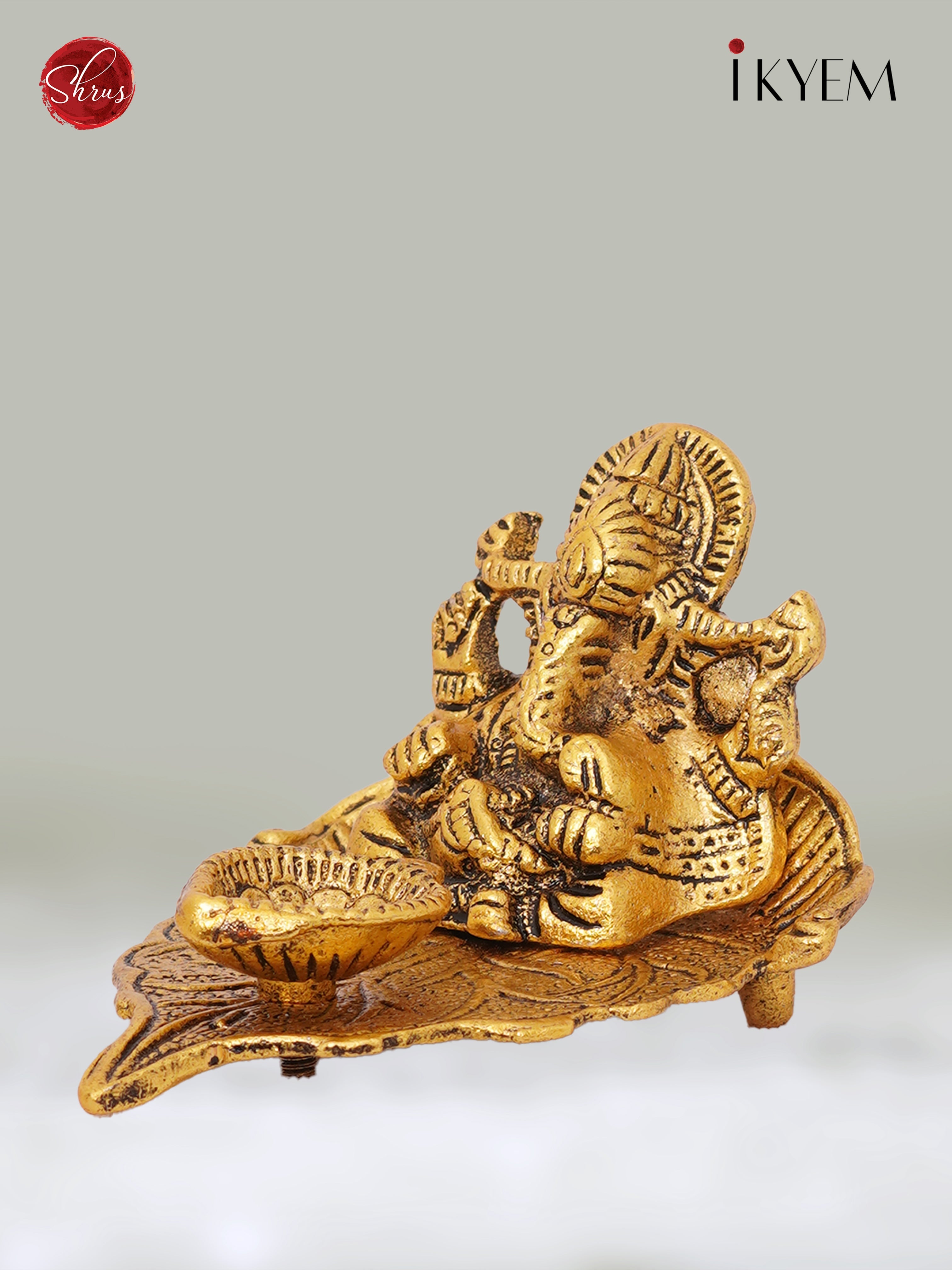 Ganesha idol with lamp - Pooja Article