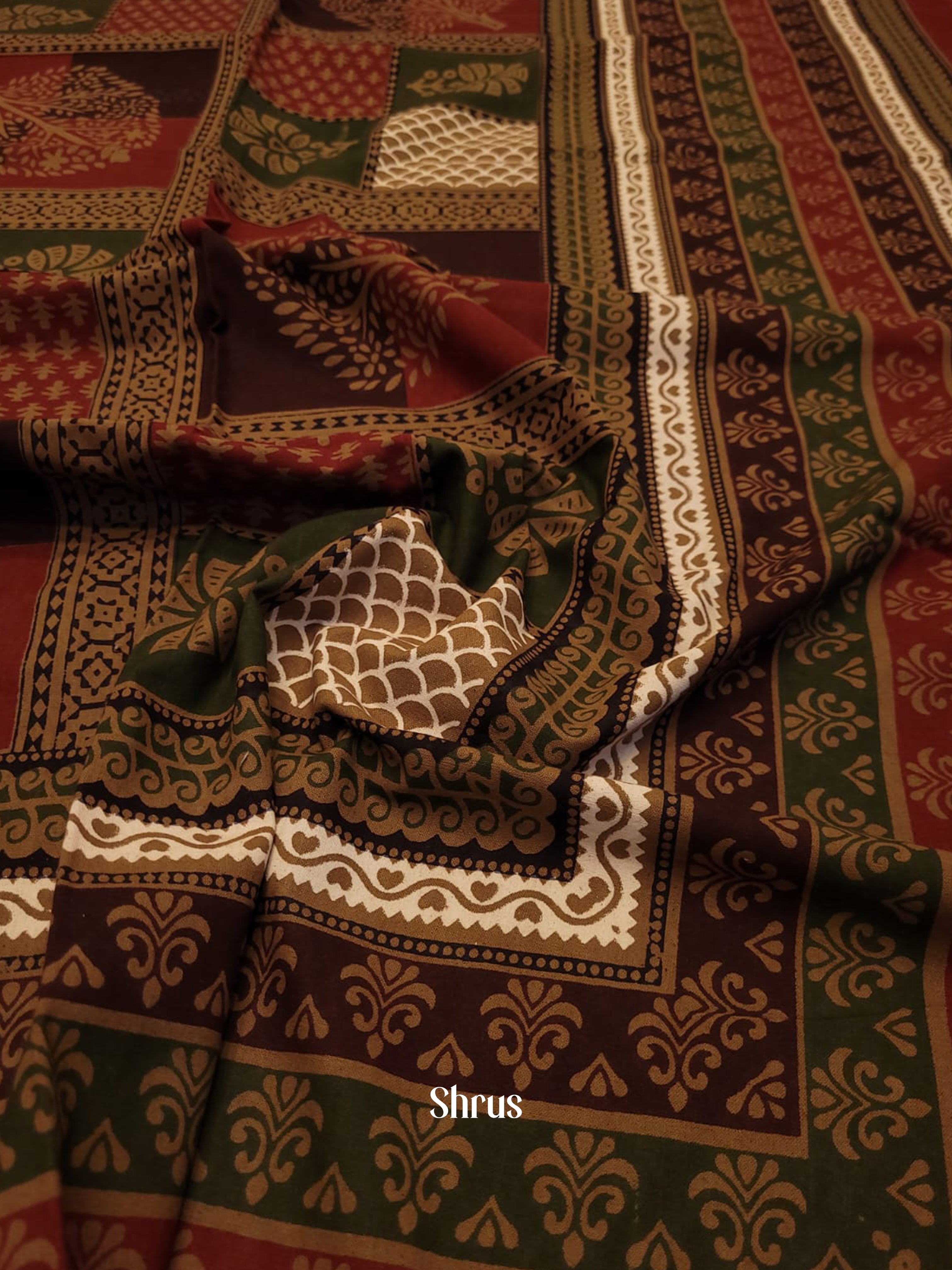Maroon & Green - Bed Spreads
