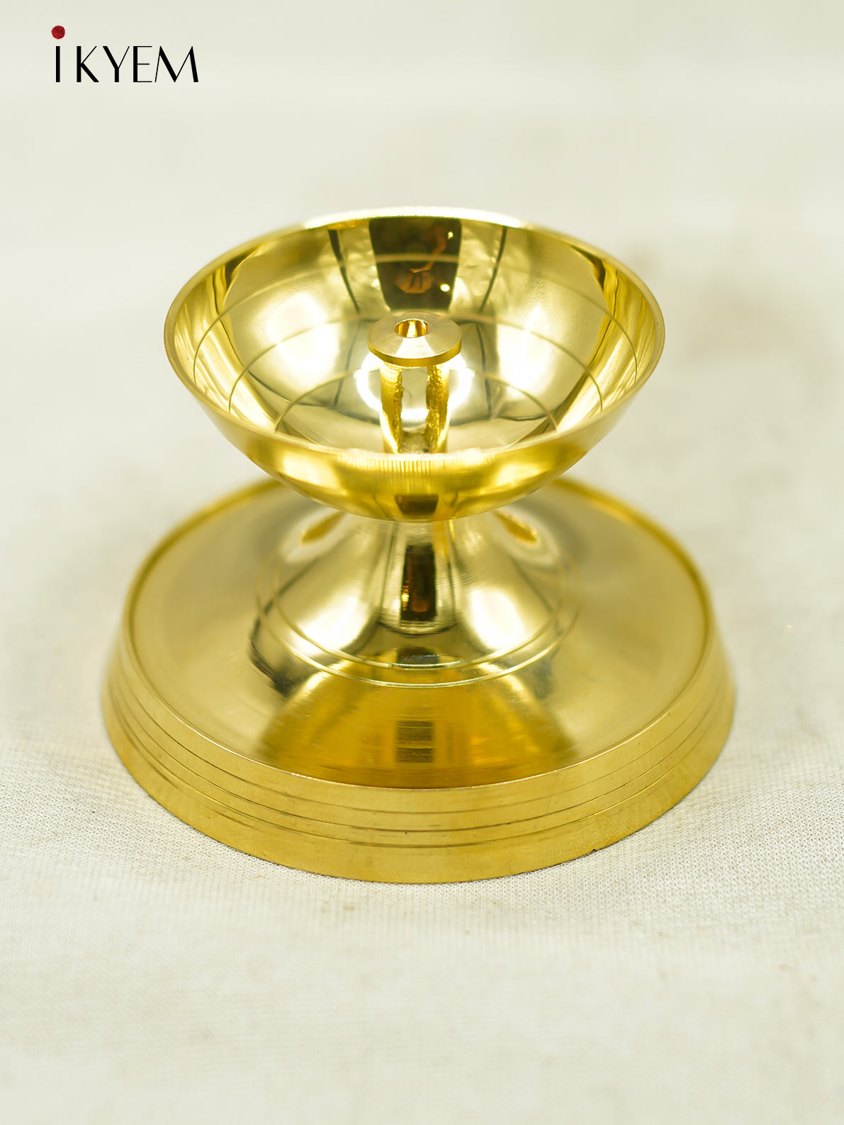 Brass Crystal Vilakku